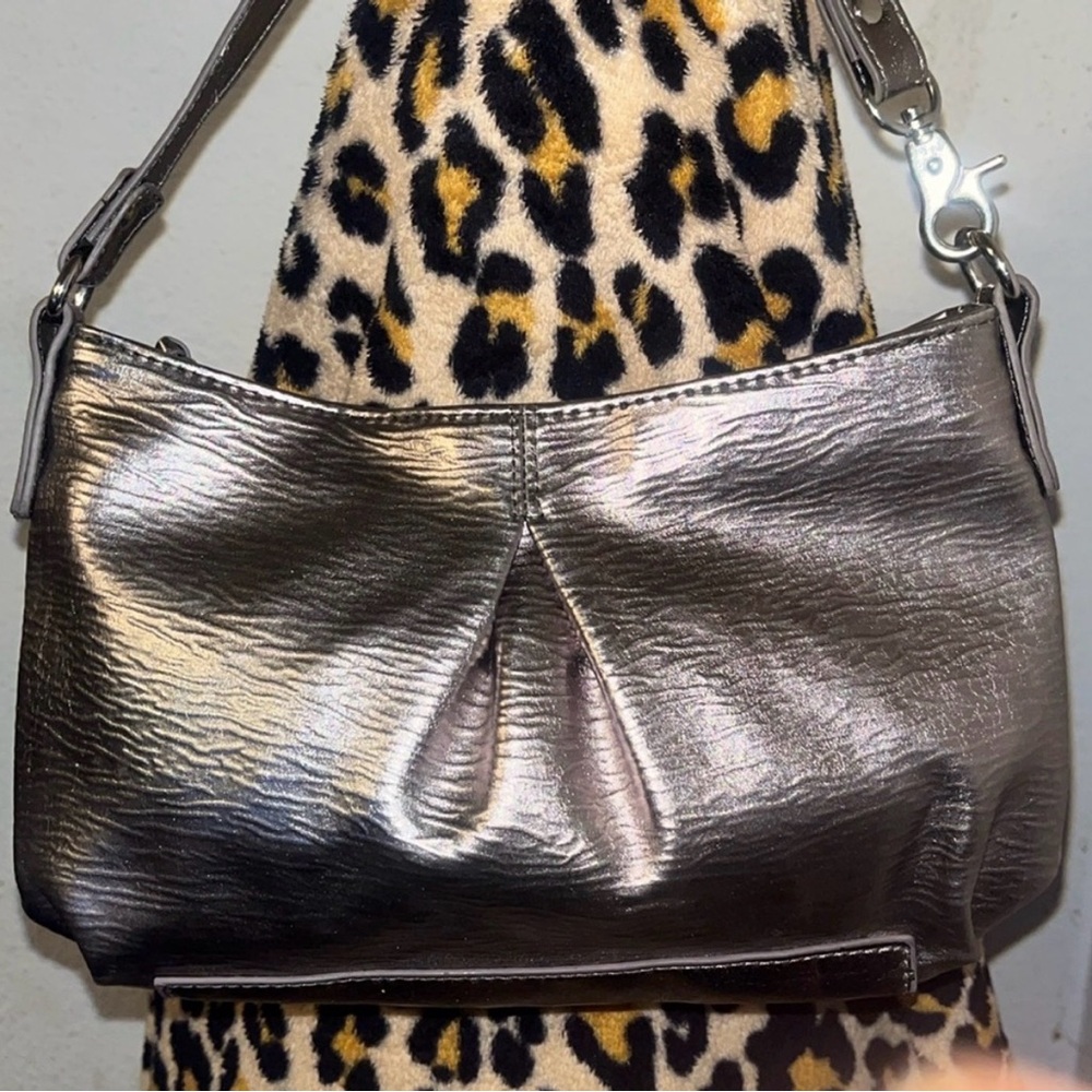 ☄️ SOLD ☄️Victoria's Secret Shimmering Silver Shoulder Bag in EUC